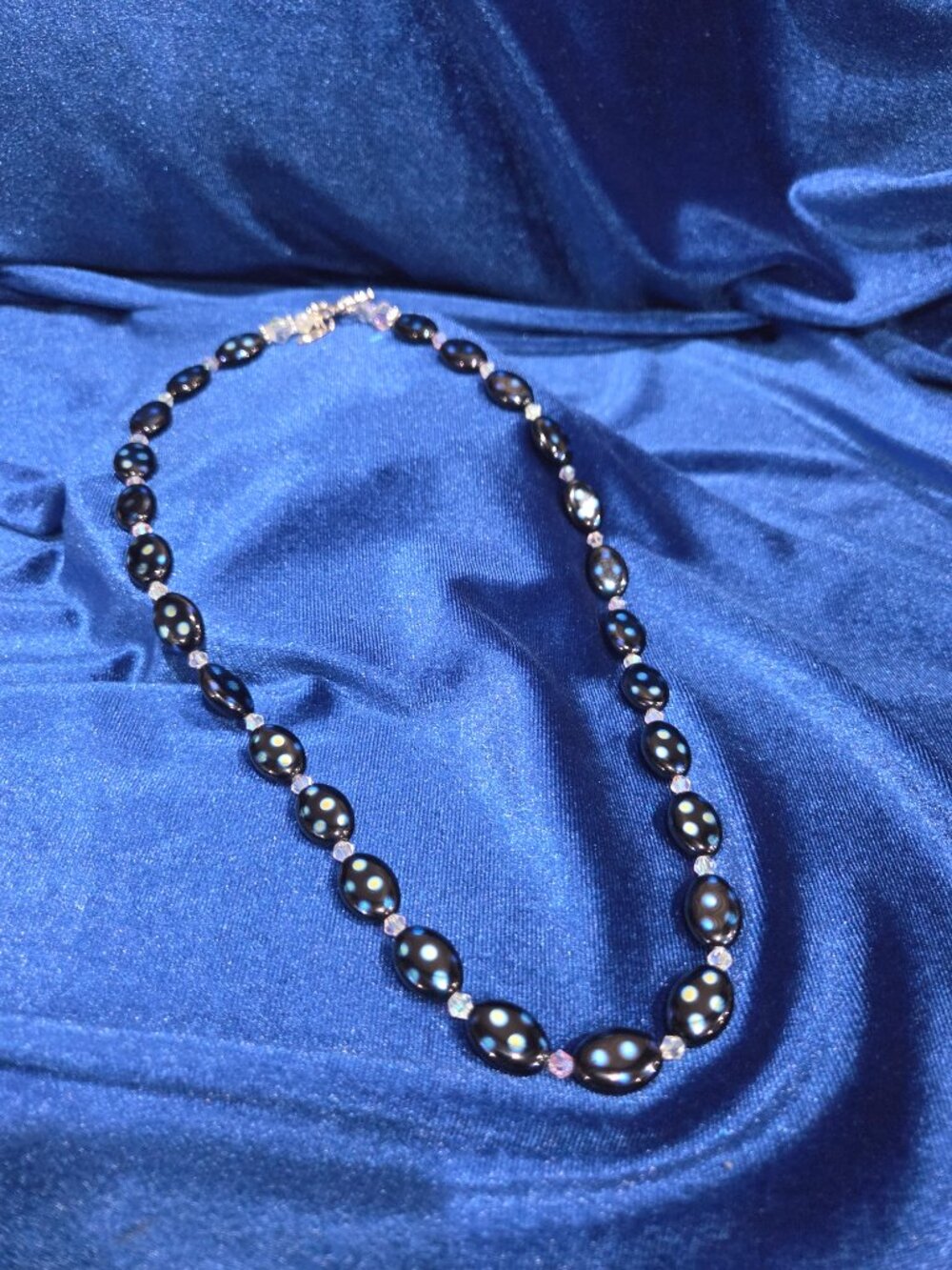 4U By Chelle Necklace W/Smooth Black W/Dots Oval Shaped & Crystal Beads